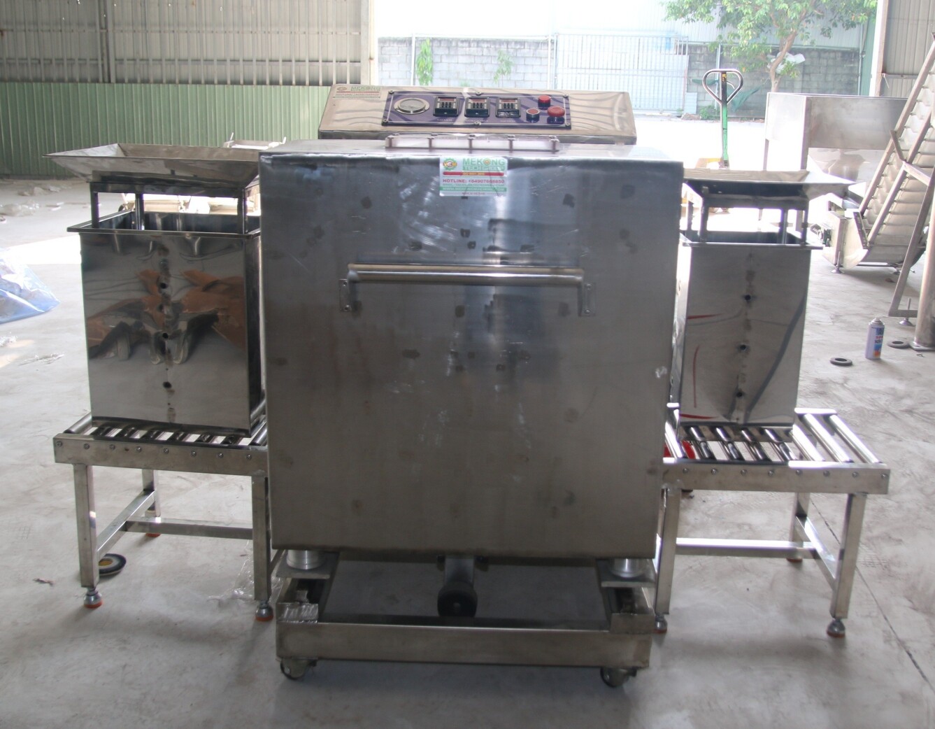 CASHEW VACUUM PACKING LINE